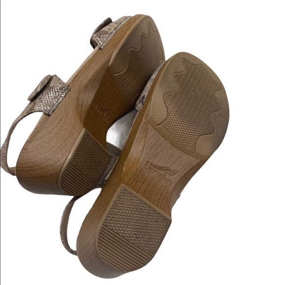 Dansko Sonnet Clog Sandals Snake Pattern 39 - Picture 5 of 5